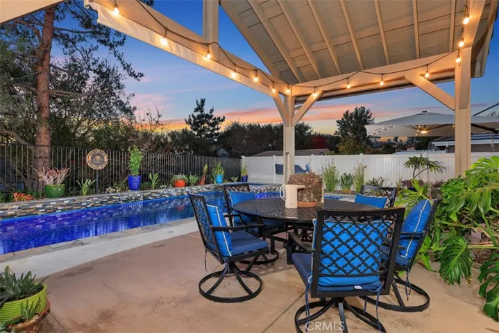 2127 Kirkcaldy Road, Fallbrook, California 92028
