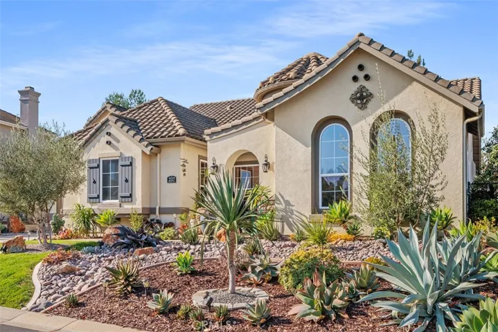 2127 Kirkcaldy Road, Fallbrook, California 92028