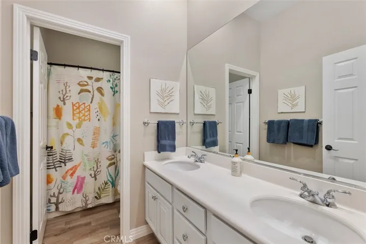 2127 Kirkcaldy Road, Fallbrook, California 92028