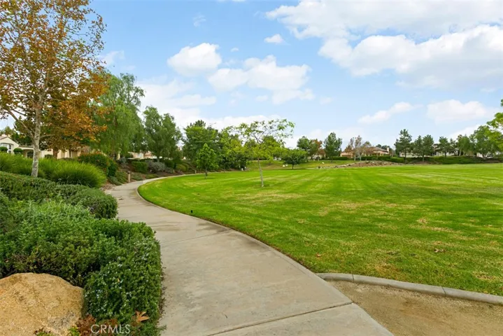 2127 Kirkcaldy Road, Fallbrook, California 92028