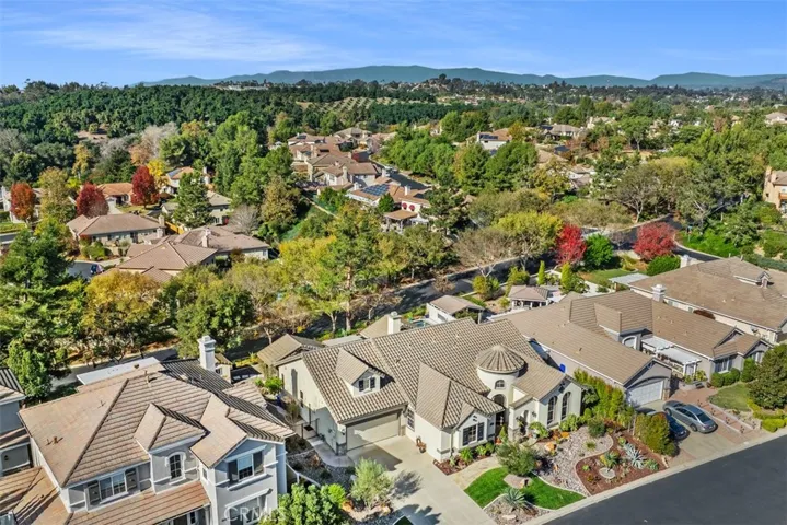 2127 Kirkcaldy Road, Fallbrook, California 92028