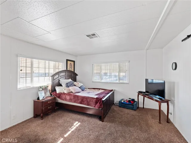 14000 El Evado Road 1, Victorville, California 92392