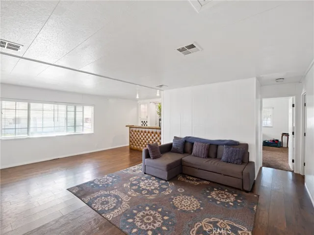 14000 El Evado Road 1, Victorville, California 92392