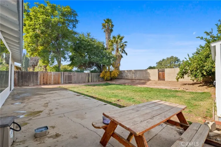 11571 Queensborough Street, Riverside, California 92503
