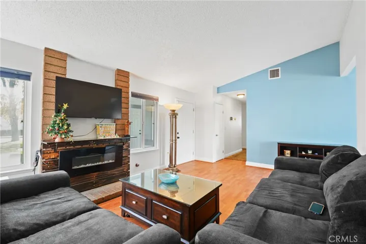11571 Queensborough Street, Riverside, California 92503