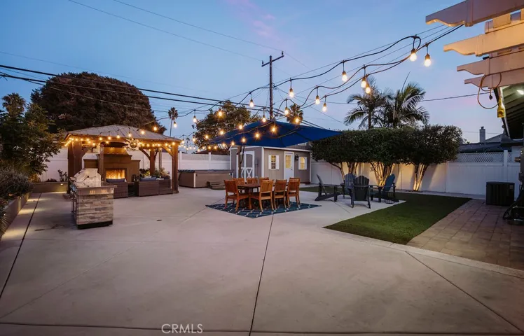 2244 Montair Avenue, Long Beach, California 90815