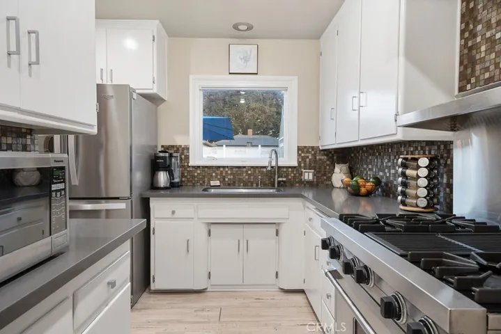 2244 Montair Avenue, Long Beach, California 90815