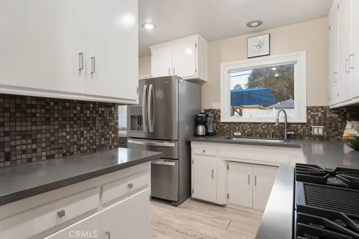 2244 Montair Avenue, Long Beach, California 90815