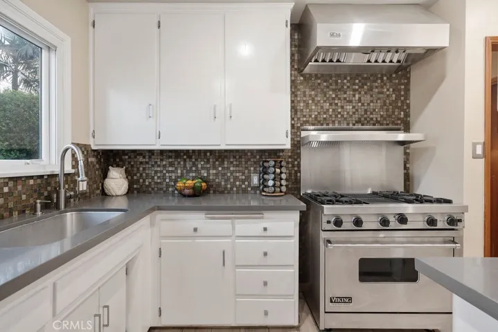 2244 Montair Avenue, Long Beach, California 90815
