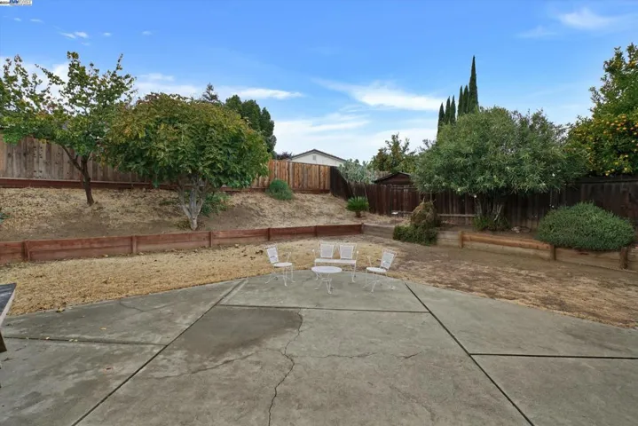 4 Pacini Ave, Pittsburg, California 94565