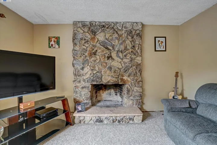 4 Pacini Ave, Pittsburg, California 94565
