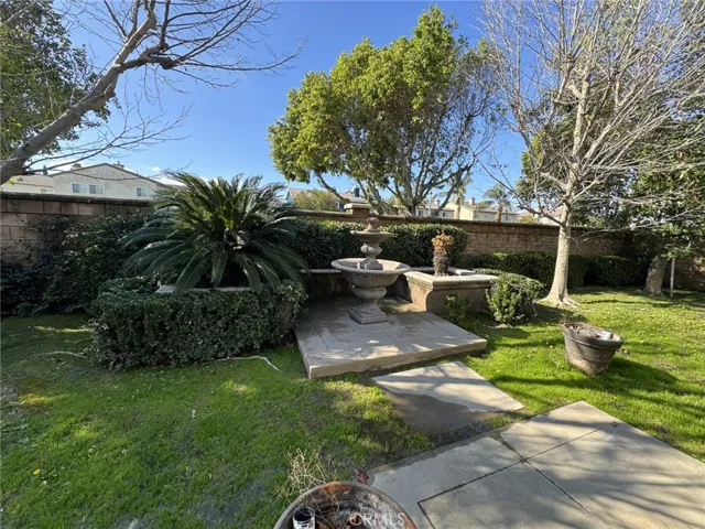 7611 Stonegate Drive, Eastvale, California 92880