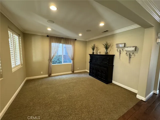 7611 Stonegate Drive, Eastvale, California 92880