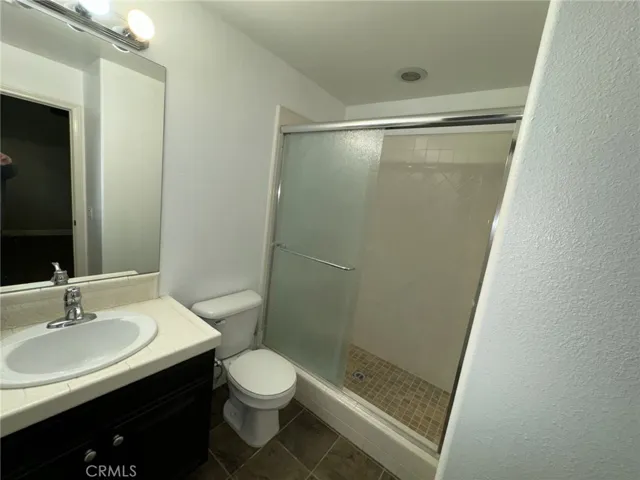 7611 Stonegate Drive, Eastvale, California 92880