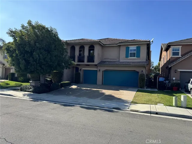 7611 Stonegate Drive, Eastvale, California 92880