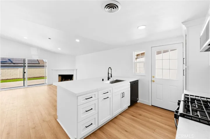 539 Peach Ave, Brea, California 92821