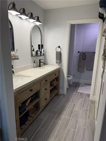 996 S Country Glen Way, Anaheim Hills, California 92808
