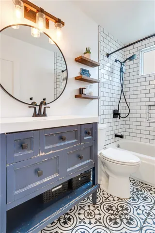 Main Bathroom