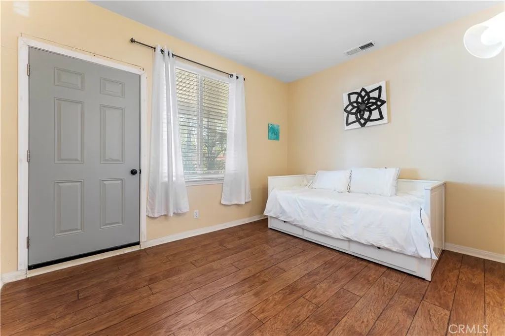 32764 Lambeth Street, Winchester, California 92596 home-pic-21