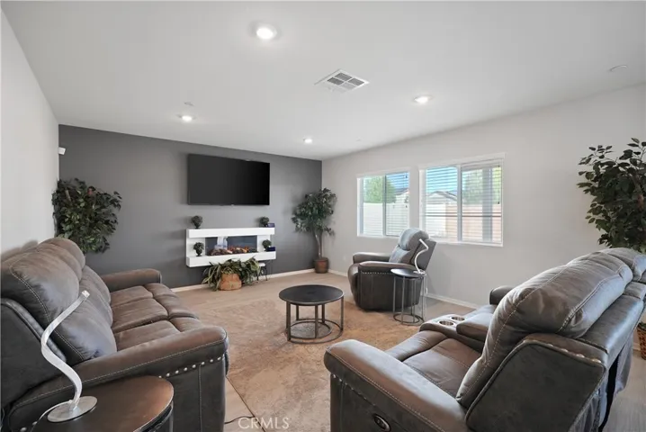 1390 Carolina Court, Hemet, California 92543
