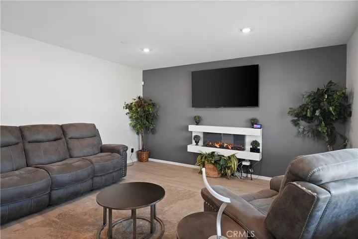 1390 Carolina Court, Hemet, California 92543
