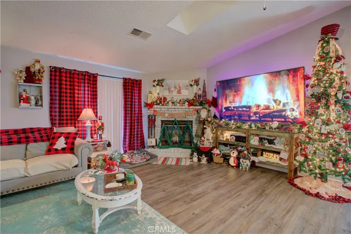 1535 Harvest Avenue, Livingston, California 95334