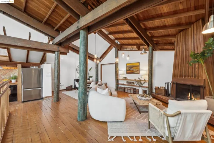 6555 Longwalk Drive, Oakland, California 94611