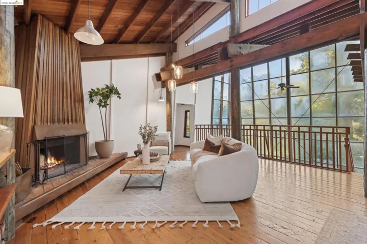 6555 Longwalk Drive, Oakland, California 94611