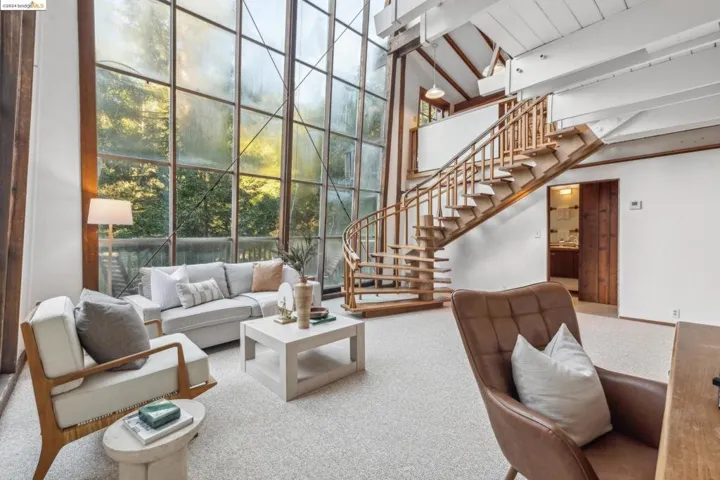 6555 Longwalk Drive, Oakland, California 94611