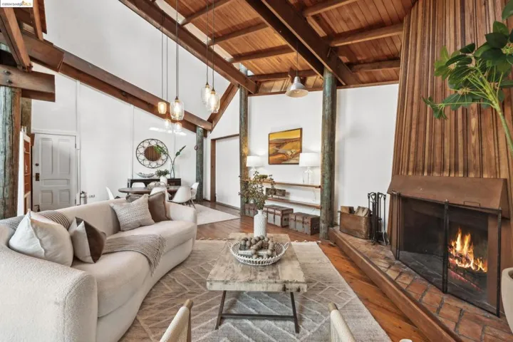 6555 Longwalk Drive, Oakland, California 94611