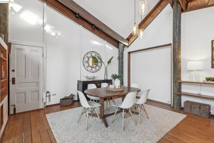 6555 Longwalk Drive, Oakland, California 94611