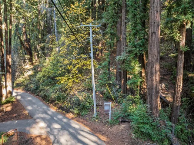 22 Highland Drive, Boulder Creek, California 95006