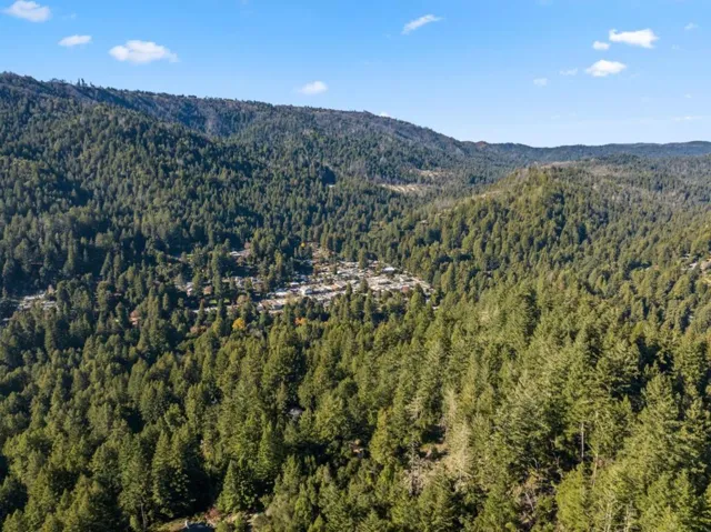 22 Highland Drive, Boulder Creek, California 95006