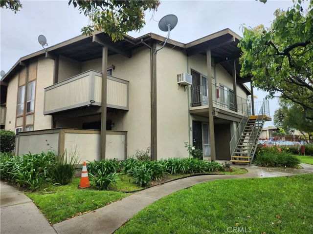 Photo of Building and Balcony to Unit 2nd Floor