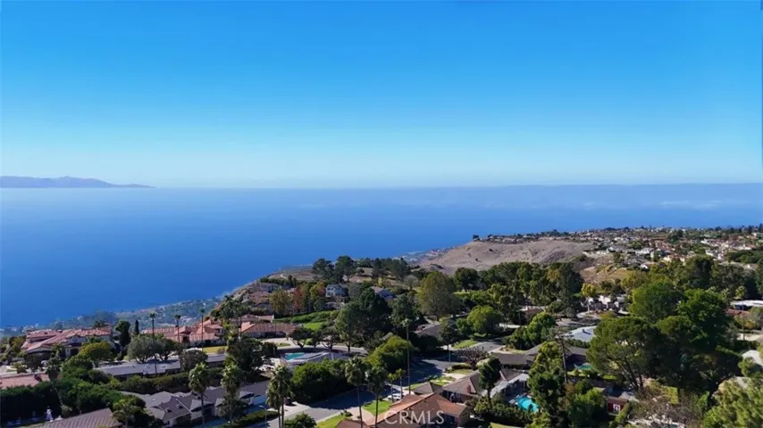 Ocean & Catalina Island View