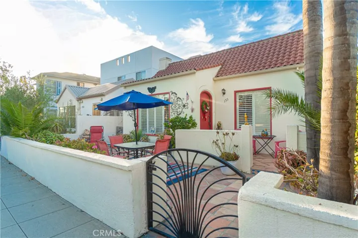 155 Glendora Avenue, Long Beach, California 90803