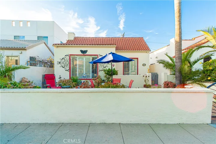 155 Glendora Avenue, Long Beach, California 90803