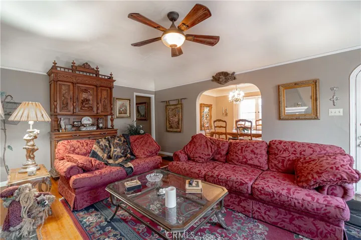 155 Glendora Avenue, Long Beach, California 90803