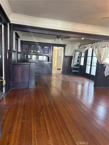 1213 Mariposa Street, Glendale, California 91205