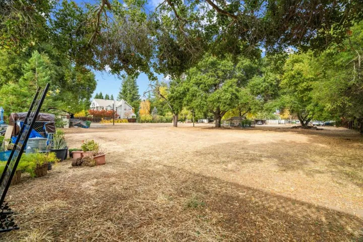 17105 Pine Avenue, Los Gatos, California 95032