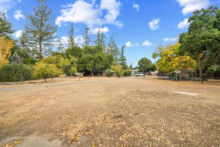 17105 Pine Avenue, Los Gatos, California 95032
