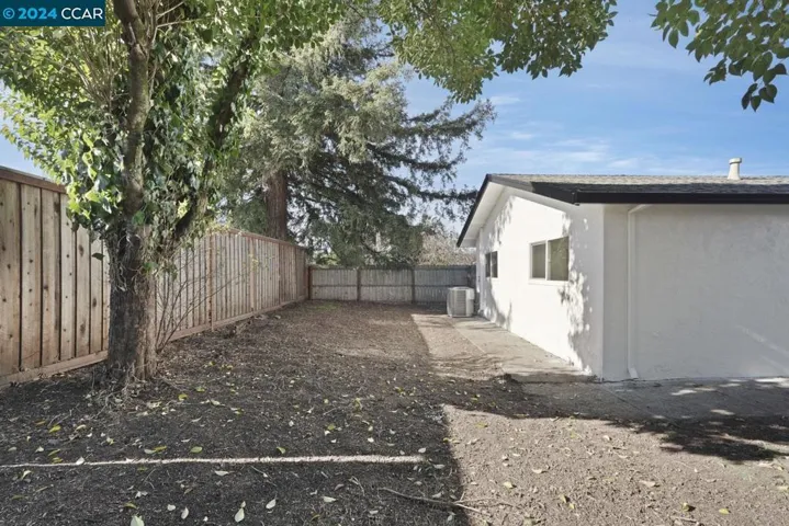 710 Hewett Street, Santa Rosa, California 95401