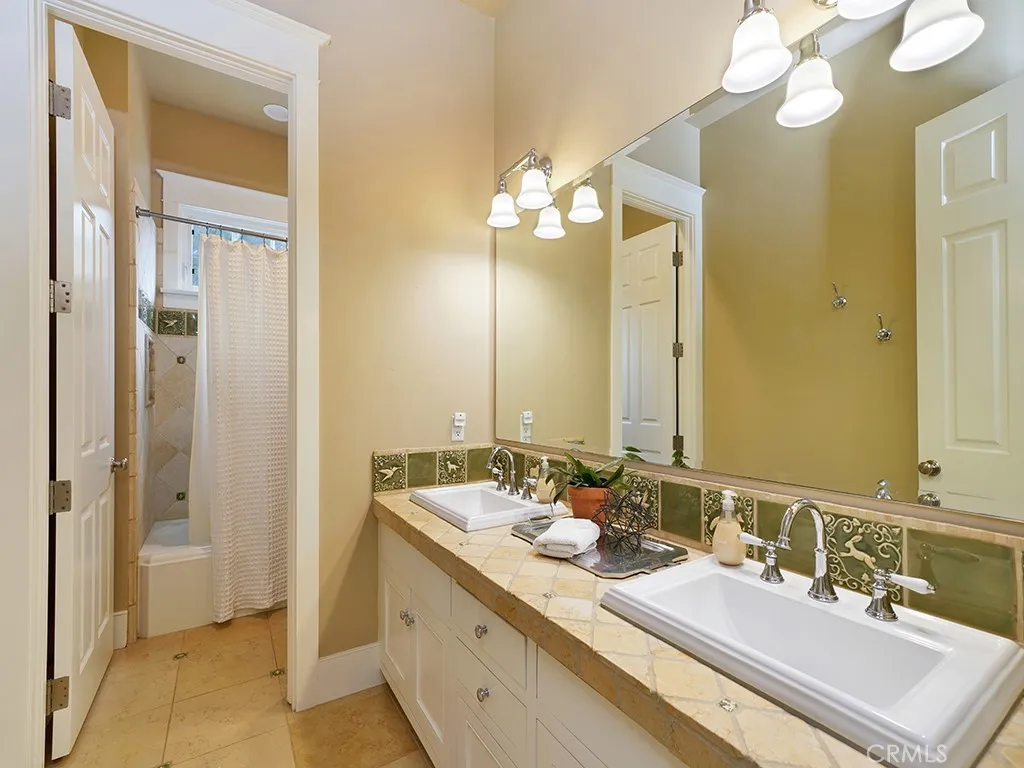 28291 Williams Canyon Road, Silverado, California 92676 home-pic-40