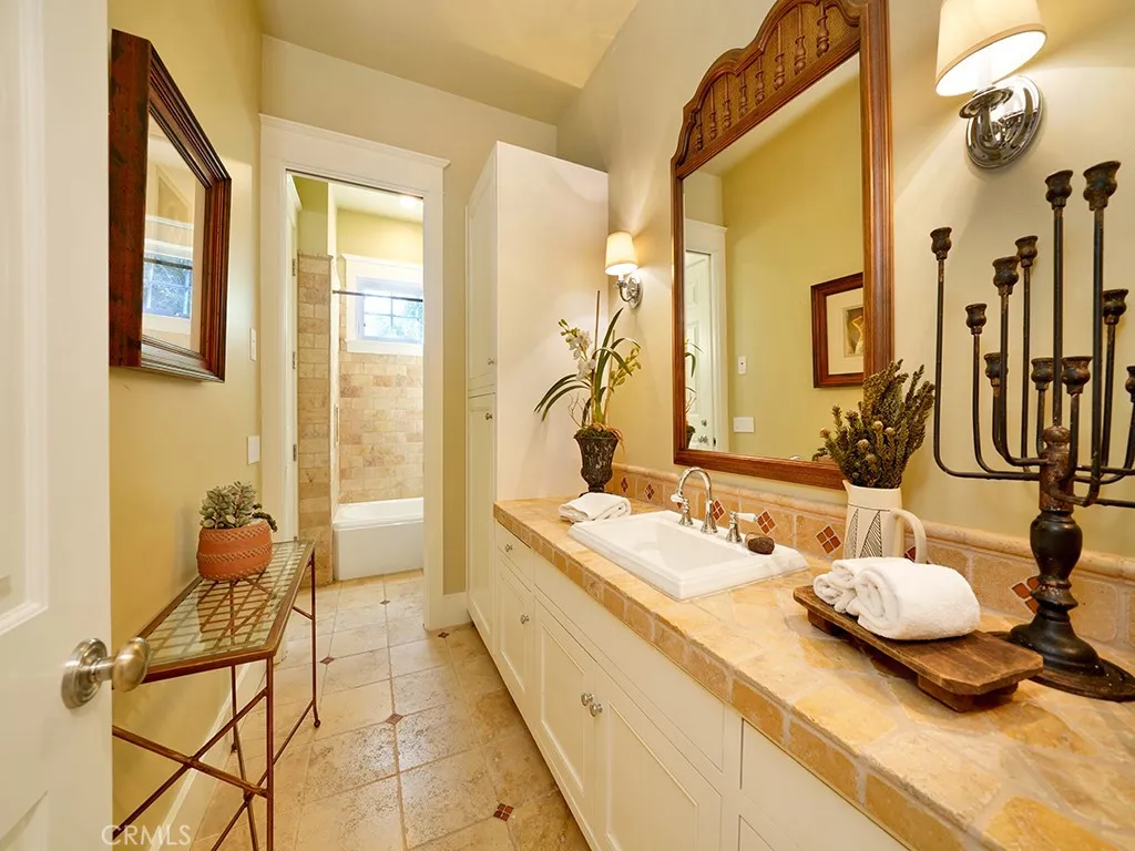 28291 Williams Canyon Road, Silverado, California 92676 home-pic-25