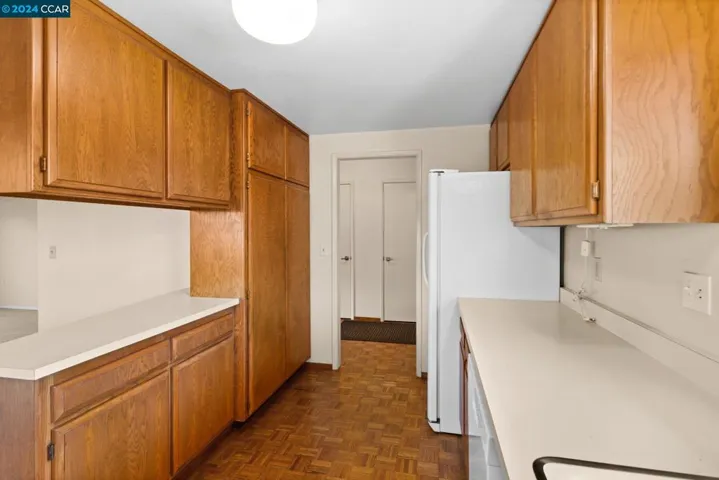369 Twin Lakes Dr, Santa Rosa, California 95409-6444
