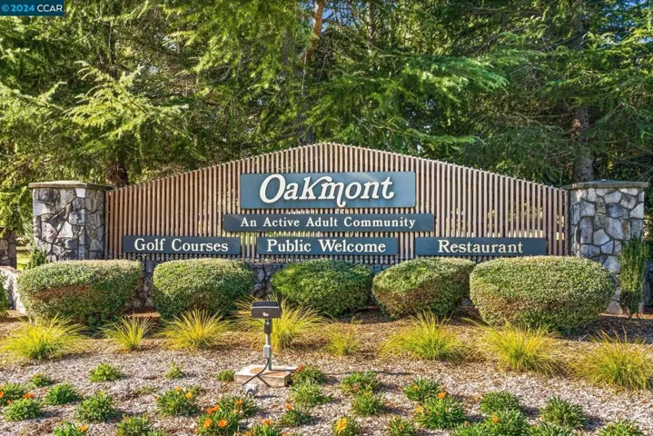369 Twin Lakes Dr, Santa Rosa, California 95409-6444