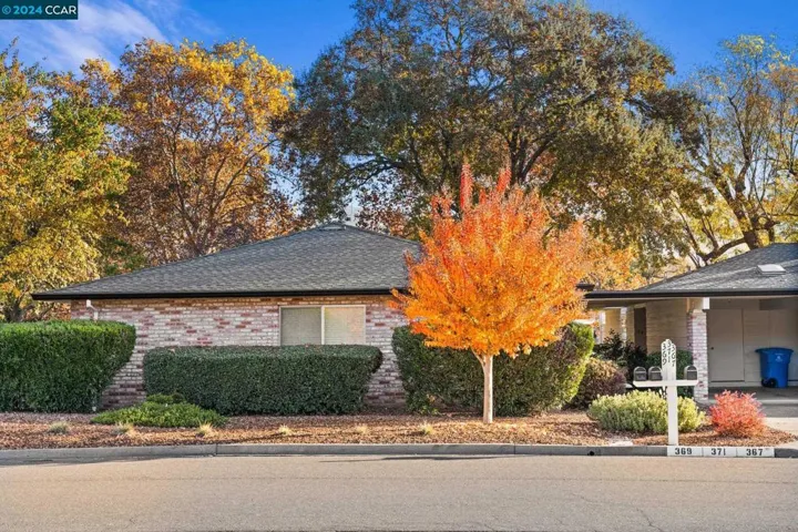 369 Twin Lakes Dr, Santa Rosa, California 95409-6444