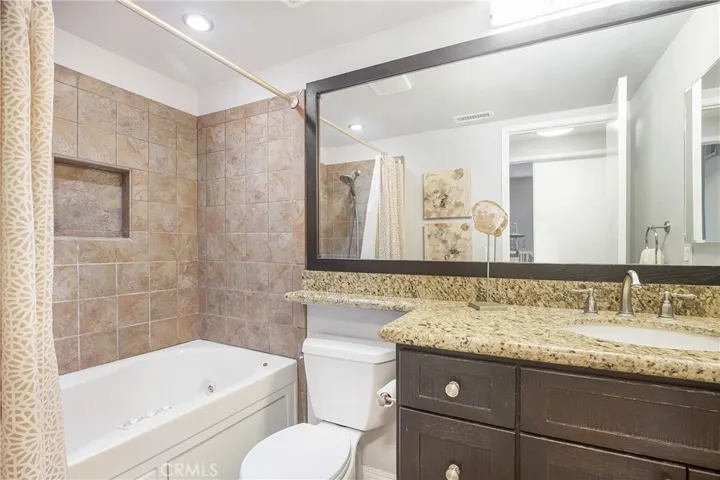 Upgraded full bathroom