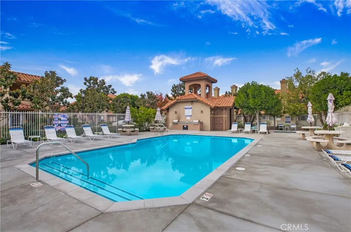  Pool and spa at the complex plus additional pools/spas available