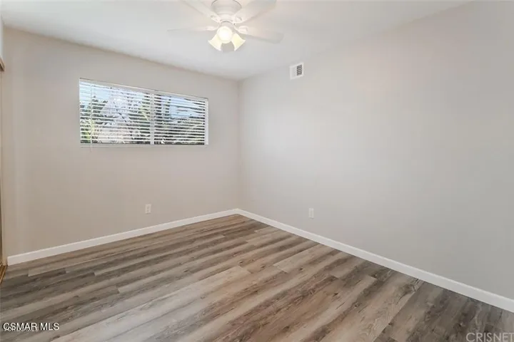 2297 (18)